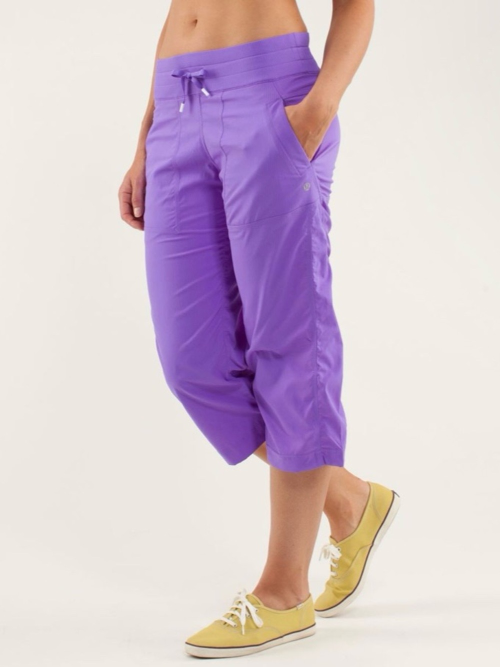NWT Lululemon Studio Crop Pants Sz 4. NEW! POWER PURPLE! NEW WITH TAGS!